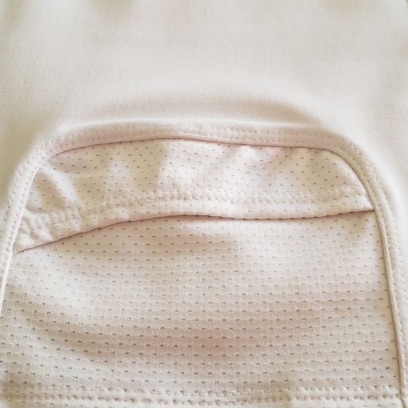 Xersion Black and White Workout Top - Picture 4 of 5